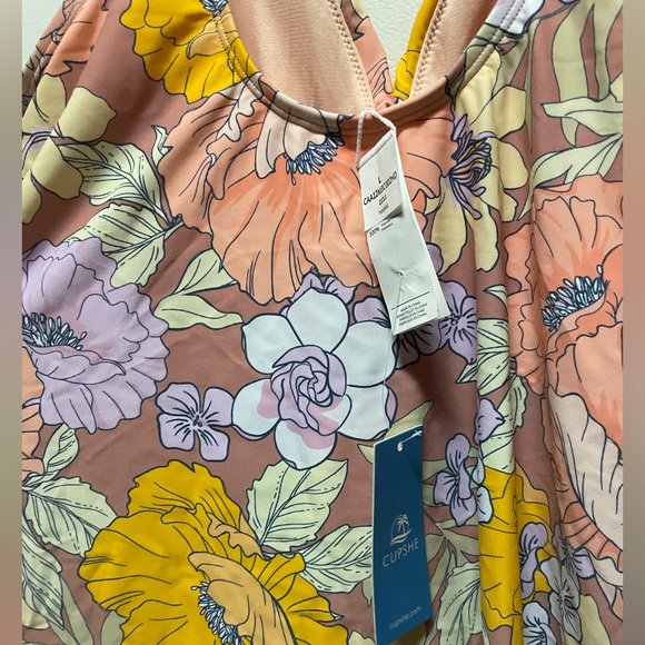 Cupshe Floral Swim Dress - Picture 9 of 9